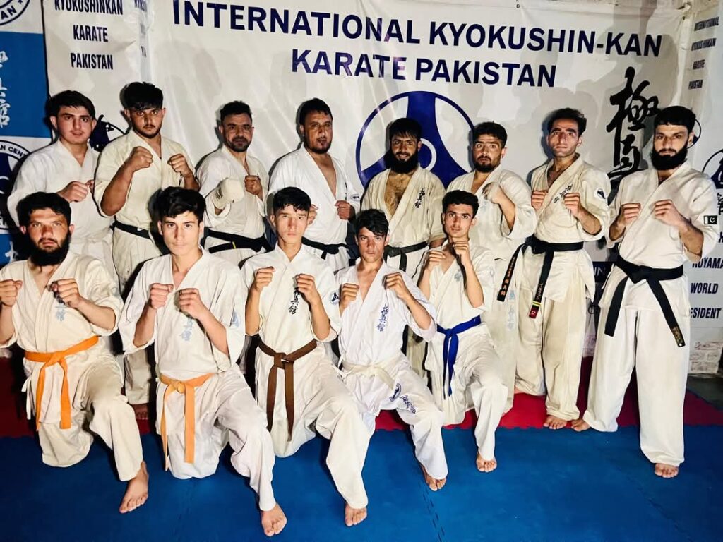 لوبې د پاکستان او افغانستان ترمنځ د یو پوخ پل رول لوبويي