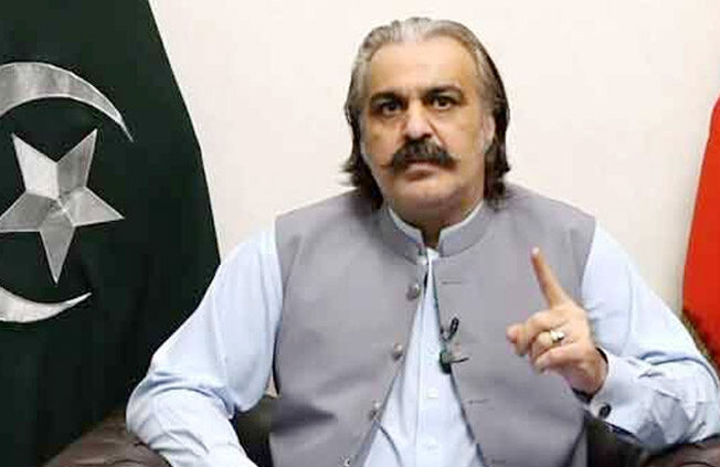 وزیراعلی علي آمین ګنډاپور خپل یو معاش سیلاب ځپلو ته د ورکولو اعلان