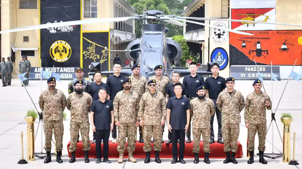 د ملک دفاع لپاره د پاک پوځ جنګي صلاحيتونو کښې نوره اضافه،د پوځ جنګي بيړه کښې اټيک هيلي کاپټر شامل کړې شوېدے