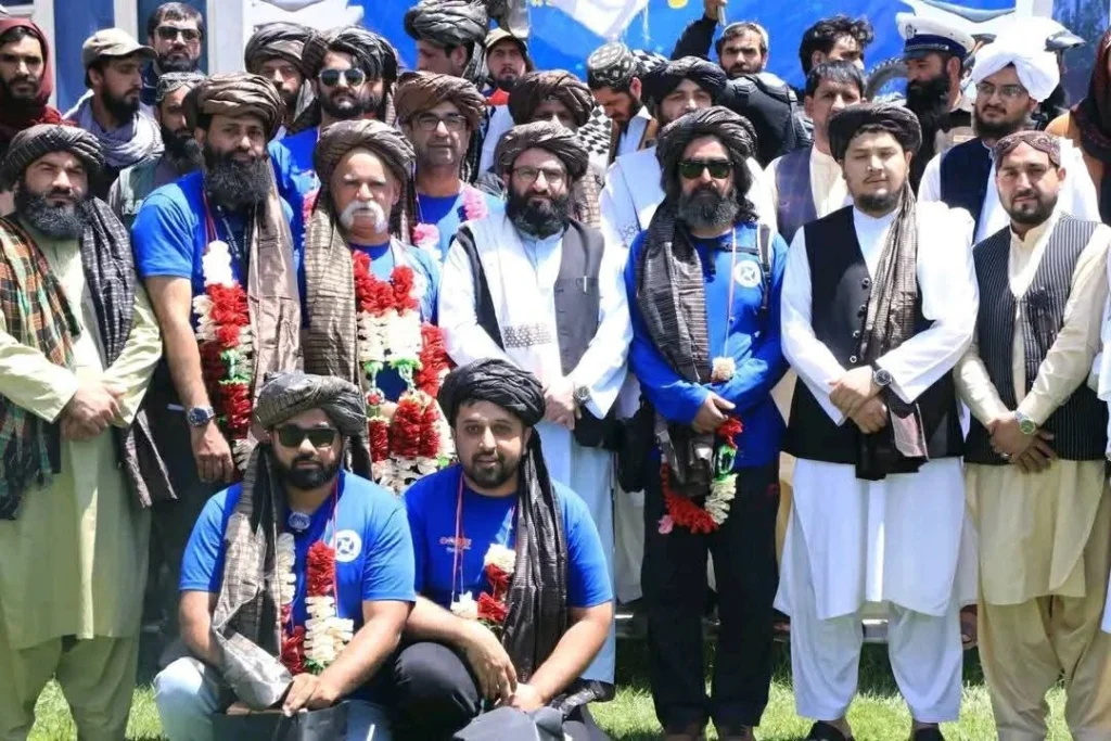 پایه تخت کابل کښې د پاکستاني سیلانیانو ځانګړې هرکلۍ