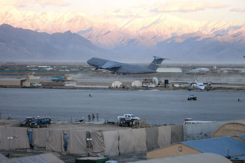 د افغانستان حکومت ویاند ذبیح الله مجاهد په یو بیان کې ویلي وو چې دوی به یوه لوشت ځمکه هم ور نه کړي.