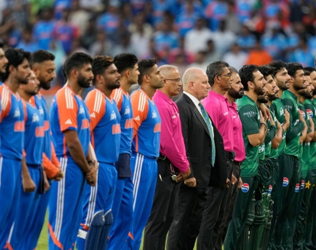 ايشيا ټي ټوئنټي ټورنمنټ، هند خلاف د پاکستاني بيټسمينانو ناقصه کارکردګي،هندوستان په ۷ وکټو ميچ ګټلې دے