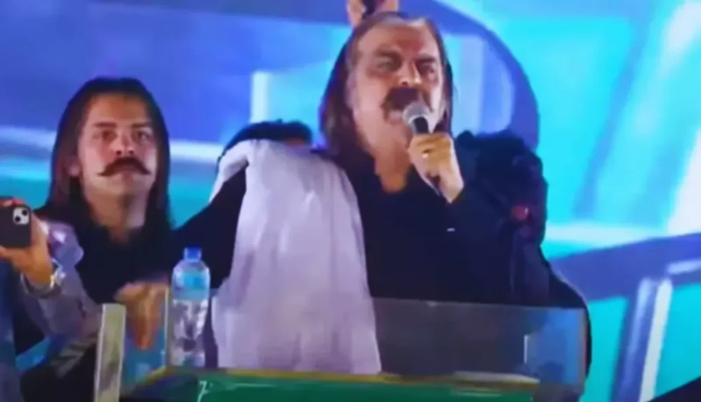 علي آمین ګنډا پور په استعفا کې ویلي دي چې زه تصدیق کوم چې ما د وزیراعلی په توګه استعفا ورکړې ده