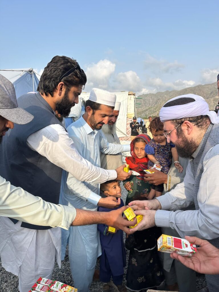 صوبایی وزیر عدنان قادري نن د مهاجرنیو لپاره جوړ شوي هولډینګ کیمپ دوره کړې