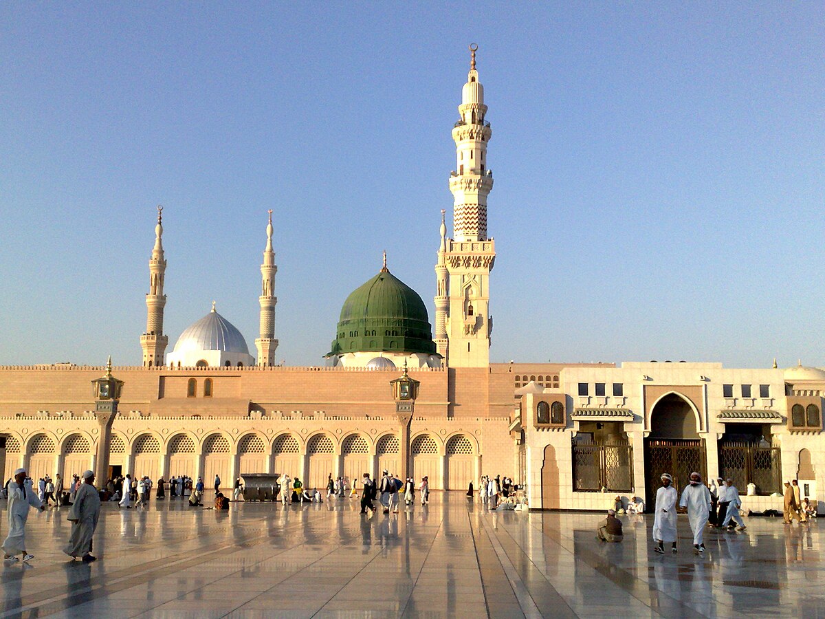 حضرت محمد محمد صلی الله علیه واله وسلم دې دنیا ته راتګ انسانانو لپاره یو روښانه سهار په څیر دي.