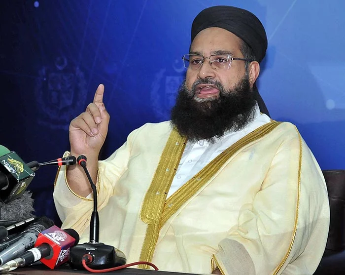 د پاکستان دیني عالمان په ملک کې د نا امنیو په ضد فتوی ورکولو په اړه راټول شوي وو