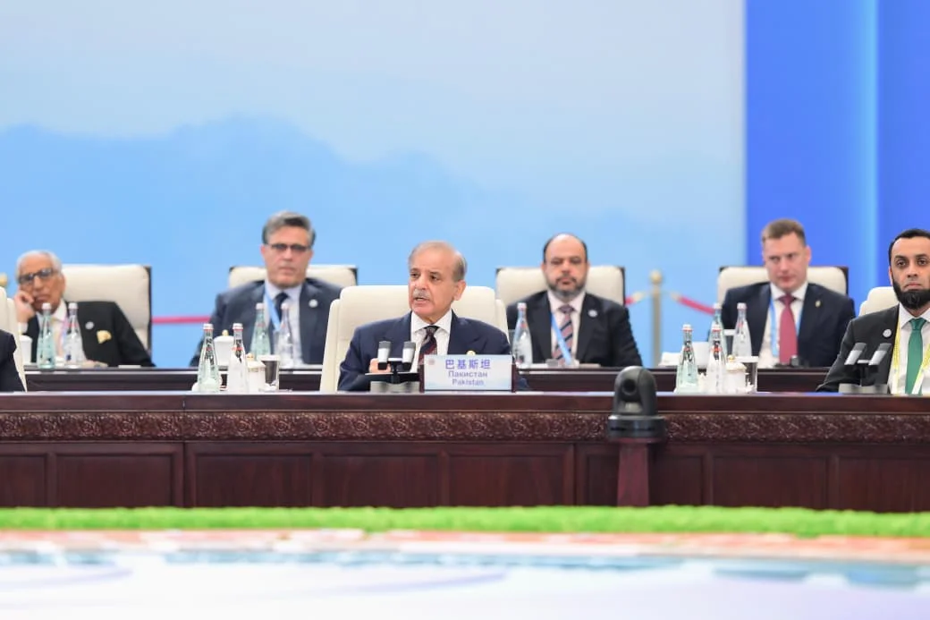 باثباته او خوشحال افغانستان د سیمې په ګټه دې: شهباز شریف