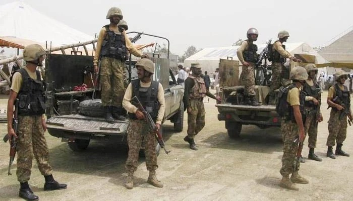 ډيره اسماعيل خان کښې د فتنه هند مرستيال ترهه ګرو خلاف کامياب عملياتو دوران ۷ شرخوښي وژل شوي