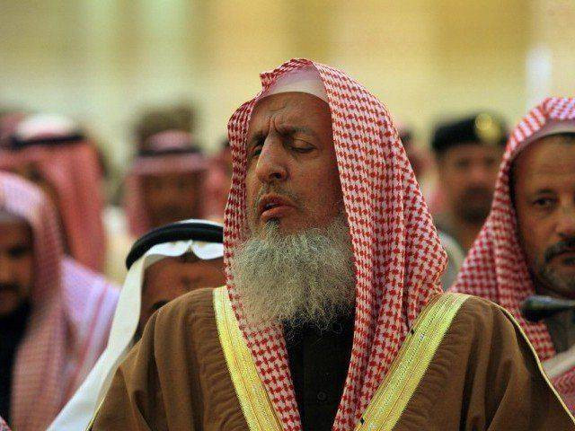 د سعودي عربستان ستر مفتي د اسلام او اسلامی نړۍ لپاره ډیر لوی خدمتونه وو چې دا بل ته یاد ساتلې شي.