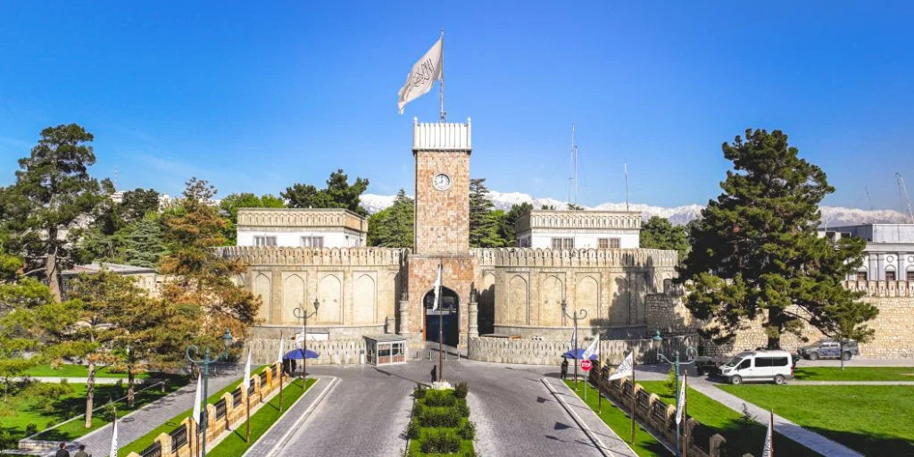 افغان طالبانو حکومت په بیان کې ویلي دي چې مونږ ددې مظاهره کوونکو په ضد د تاوتریخوالي له امله سخت خواشیني یو