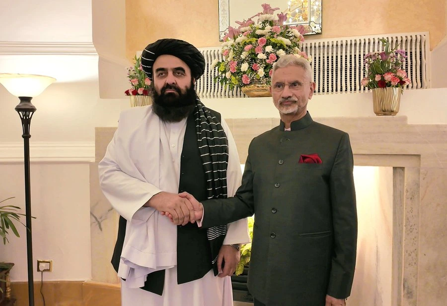 افغان عبوري وزیر خارجه هند ته سفر او بیا د افغان ځواکونو په پاکستان برید ښایی دا د هند لوري یو عملي شوې پلان او سازش دې