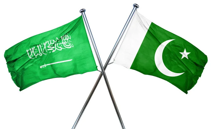 د پاکستان او سعودي عربستان مسلمان ګاونډي هیوادونو لوړپوړه چارواکو یوبل سره د اړیکې په پیاوړي کولو او یوبل ته نور رانزدې کیدو باندې ټینګار کړې