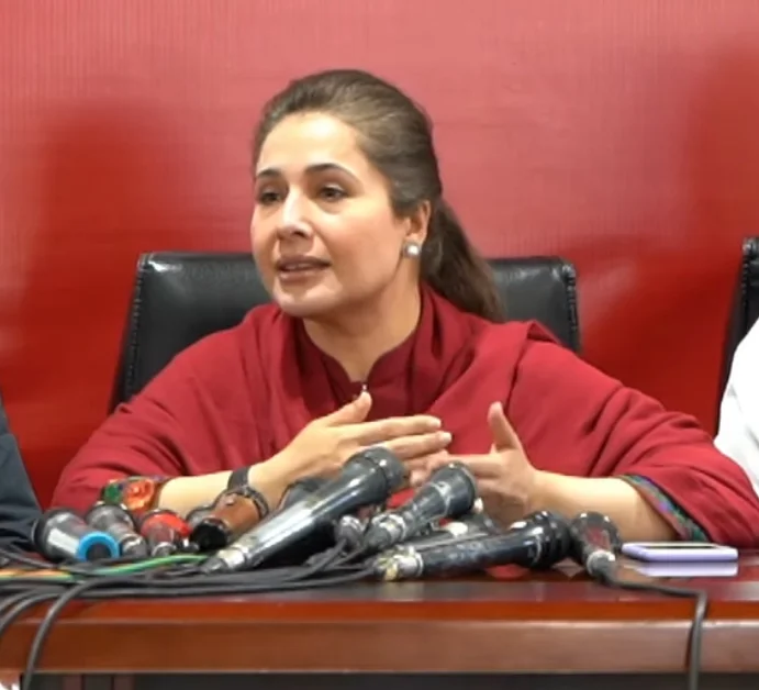 د پاکستان تحریک انصاف مشرې د دولت ضد د دروغو خبرونه خپاره