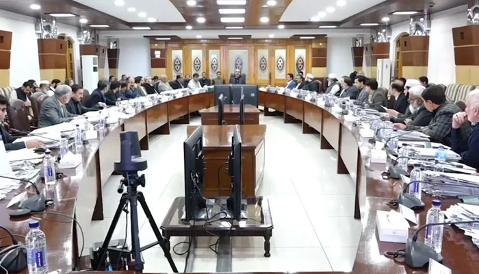 خېبرپښتونخوا بازارونو کښې صحت لپاره نقصاني اوبه خرڅيدو انکشاف شوے