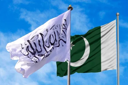 د پاکستان امنیتي سرچینو نن ویلي وو چې د افغان طالبانو برید په ځواب کې پاکستان هم په افغانستان کې د ترهګرو مرکزونه په نښه کړي دي