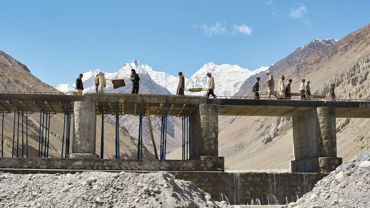 افغانستان د تجارت وزیر نن سبا د هند په سفر تللې دې