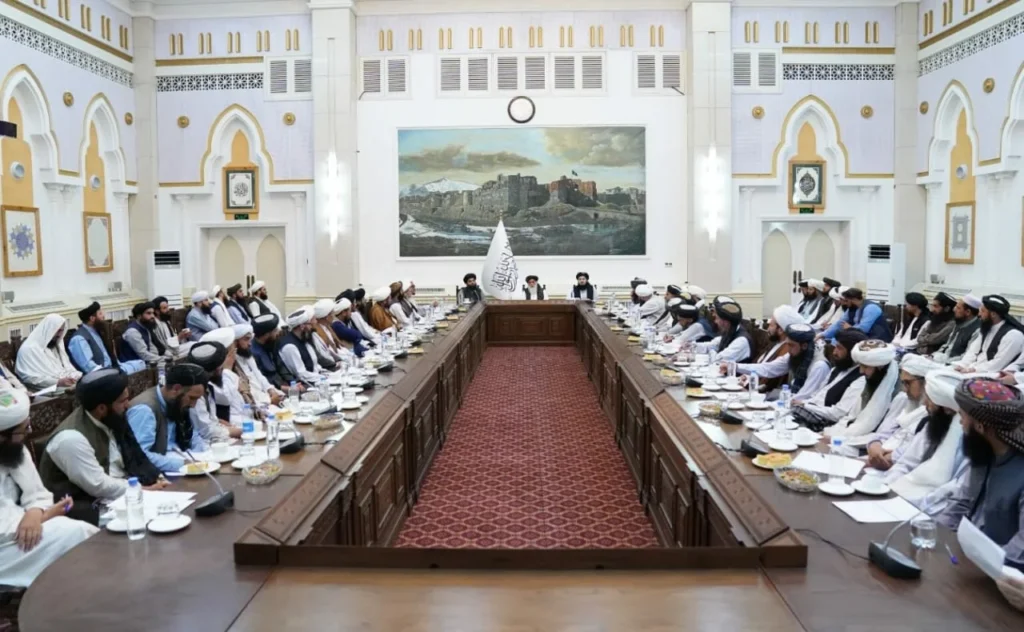 د افغانستان او پاکستان ترمنځ په دې وروستیو کې اړیکې ترینګلې شوي دي او دوه میاشتې وشوې چې د پاکستان او افغانستان ترمنځ دروازې د سوداګرۍ پر مخ هم تړلې دې