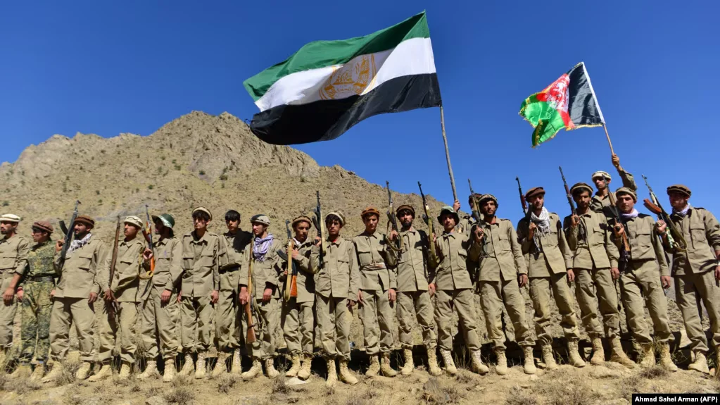 د ملي مقاومت فرنټ مشر د وژنې وروسته د ايران پلازمېنه تهران کې امنيتي ځواکونه د شپې له خوا د وسله‌وال بريد له پېښې وروسته سيمه کې پلټنې پیل کړي دي