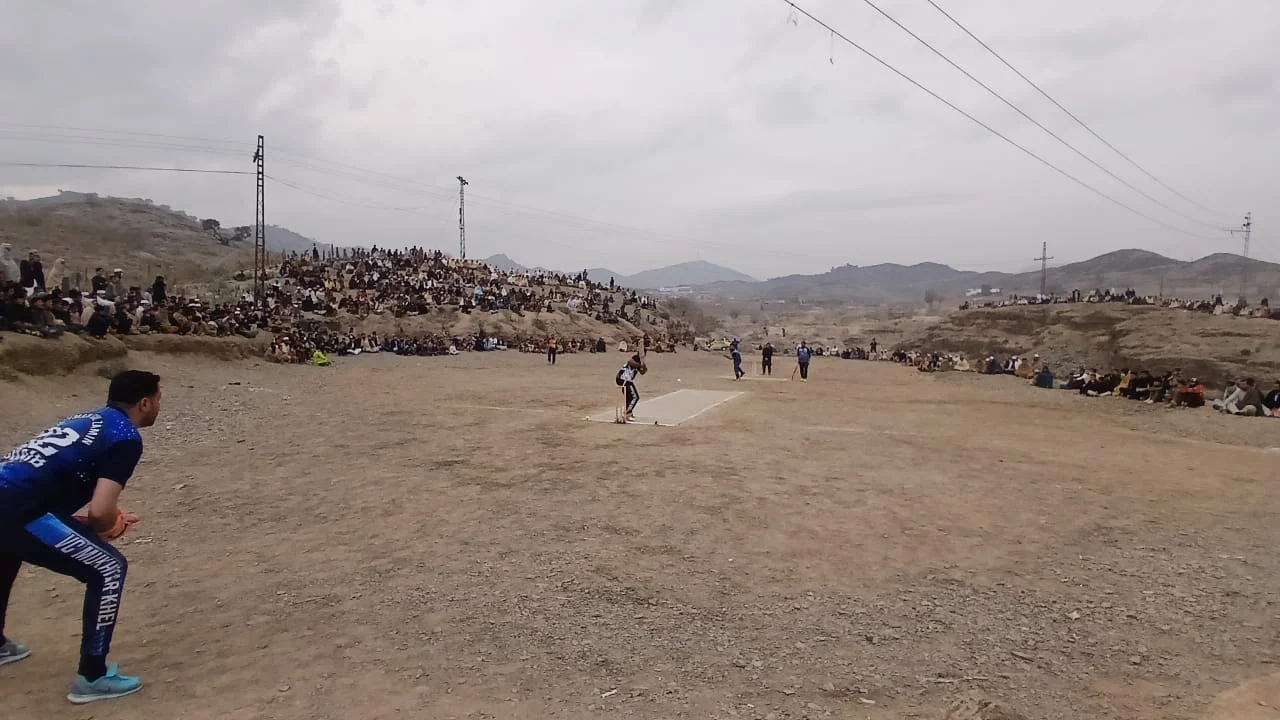 په لنډي کوتل کې د لوبو سهولتونو خو نشته خو د سهولتونو نشتوالي باجود ددې سیمې لوبغاړي له صلاحیتونو ډک دي او خپلې هڅې ی جاري ساتلې دي