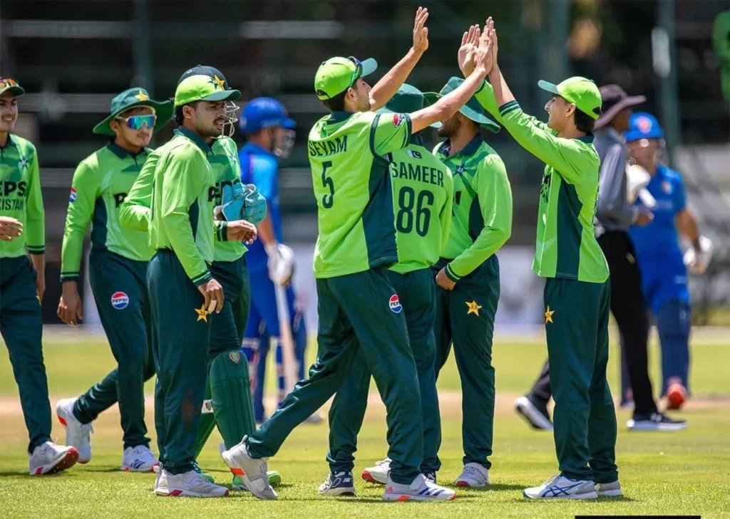 د پاکستان او افغانستان ترمنځ د کرکټ دا لوبه ډیره خوندوره وه او نندارچیانو دې لوبې څخه ډیر خوند واخستو