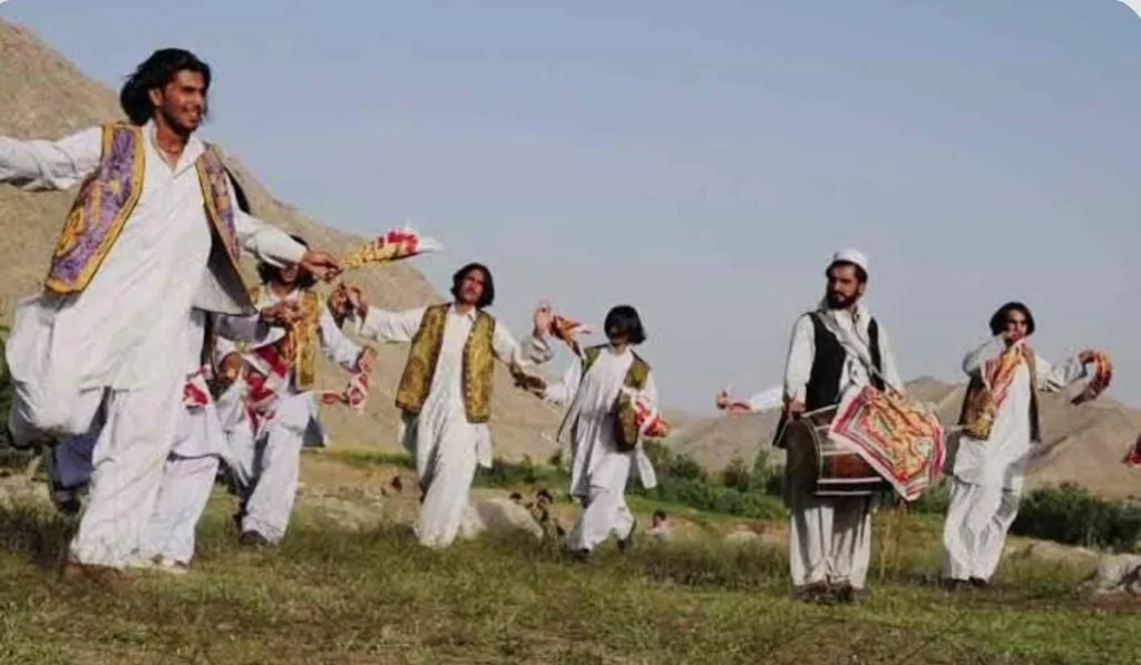 اتڼ د پښتنو د کلتور یوه مهمه برخه ده، خو له بده مرغه نن سبا ی خلک په غلطه توګه بیانوي