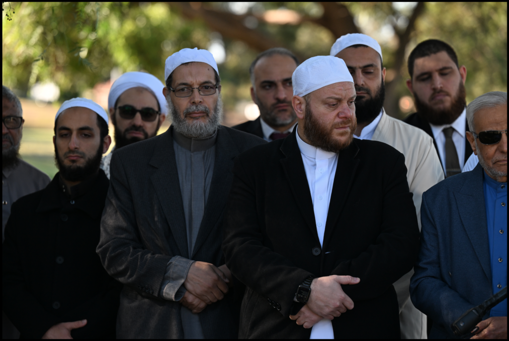 د اسټرالیا د ملي امامانو شورا دویکټوریا د امام او د هغه د مېرمنې پر ضد د سپینپوستي افراطي کرکې برید غندلې ده