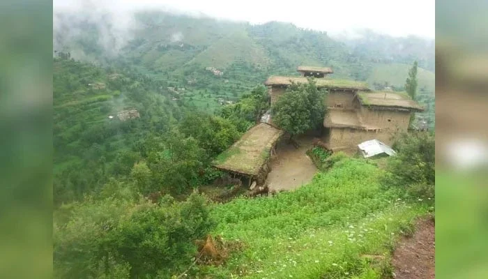 په وادي تیراه کې د ممکنه سیکوریټي اپریشن وړاندې له سیمې څخه د خلکو کډه کیدل پیل شویدي