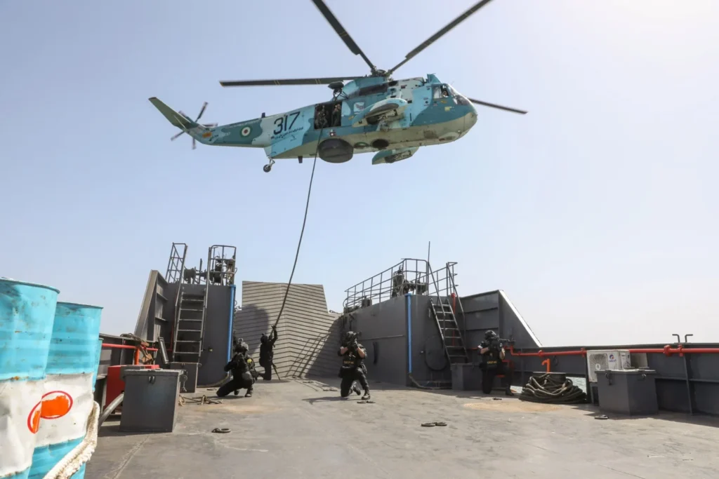 اوس مهال د دورچې او اصفهان اوسېدونکي په غم کې دي، ځکه دا پېښه د ایران د هوايي خوندیتوب د دوامداره ستونزو انساني بیه څرګندوي