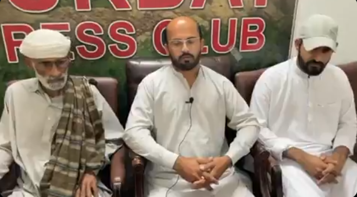 څو کورنیو په عام محضر کې اعلان وکړ چې د BLA سره تړلي خپلوان نور د دوی برخه نه دي او ورسره هیڅ اړیکه نه لري.