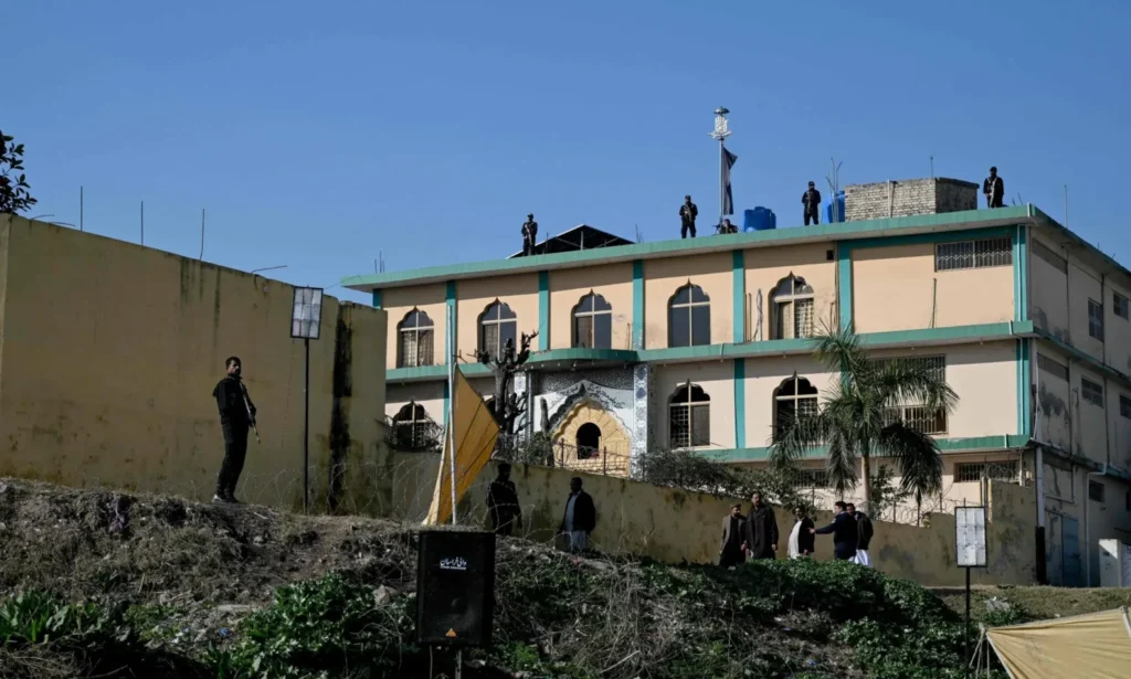 د کورنیو چارو وزیر ادعا وکړه چې ترهګریزې شبکې له بهر څخه تمویل کیږي او د دوی بودیجه په وروستیو میاشتو کې په څرګنده توګه زیاته شوې ده