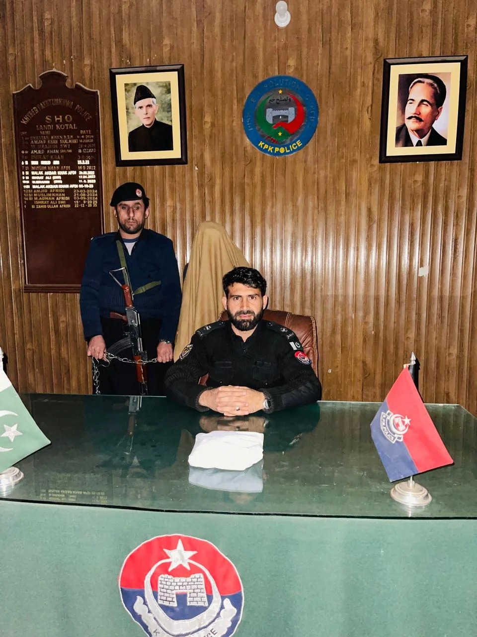 د لنډي کوتل ځایی اولس د لنډي کوتل پولیس څخه غوښتنه کوي چې د نشه ی توکو دنده کوونکو پر ضد سخت اقدام وکړي