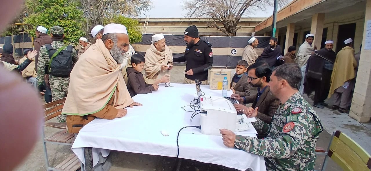 په دې میډیکل کیمپ کې له دو زرو زیات مریضانو علاج وکړې شوي او دوی ته دارو درمل هم ورکړل شو