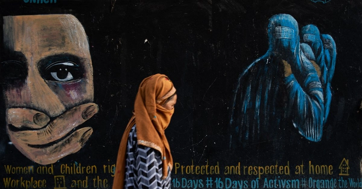 ښوونکو ته هم اجازه ورکړل شوې چې ماشومانو ته تنبيهي سزا ورکړي، یوازې د جدي ټپي کیدو په صورت کې جزا شته