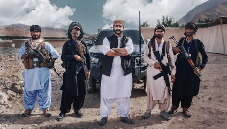 د اچکزي وینا چې د بلوچستان سردارانو په اړه ی کړې ده ،ښایی چې په دې صوبه کې وس هم جمهوریت نشته دې ځکه یو سیاسي مشر د سردار خوښې پرته سیاسي غونډه نه شي کولې