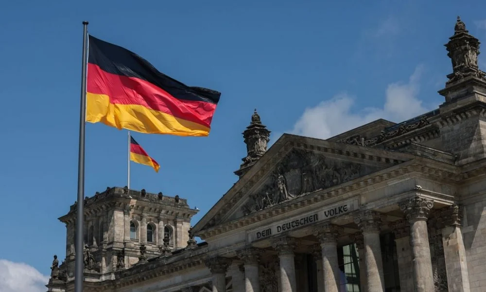 جرمني د طالبانو ټاکل شوی افغان استازی په برلین کې نه دی منلی، چې له امله یې ډیپلوماتیک کړکېچ زیات شوی دی