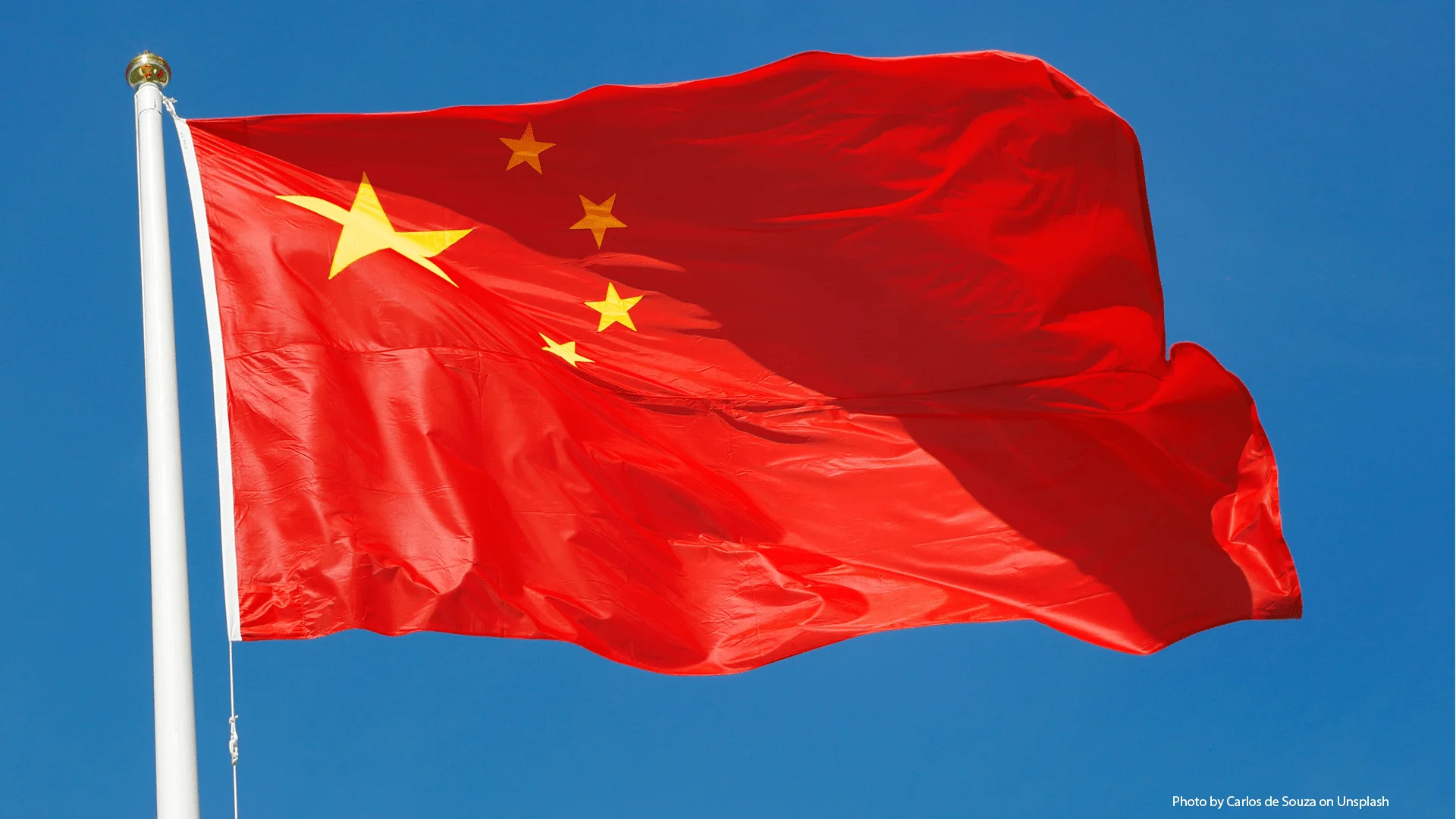 چین د هرمز تنګي په اړه د ایران کنټرول منلی او د امریکا مداخله یې رد کړې ده. د چین د دفاع وزیر ویلي چې له ایران سره د انرژۍ تړونونو ته به بشپړ درناوی کېږي