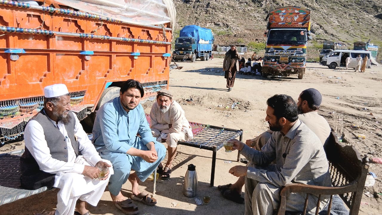 تورخم دروازه په دې وروستېو کې افغان کورنېو پر مخ خلاصه شوې ده