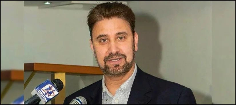 برېتانوي پارلماني غړي افضال خان په پارلمان کې څرګنده کړه چې پاکستان د خبرو اترو کوربه توب په استثنايي مهارت ترسره کړ او د یوې احتمالي نړیوالې کړکېچ د مخنیوي کې یې مهم رول ولوباوه