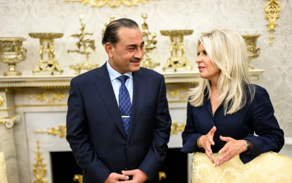 د «دي نېشنل انټرسټ» په وینا، پاکستان اوس یوازې سویلي اسیا پورې محدود نه دی پاتې شوی، بلکې د ایران او امریکا د خبرو او سیمه‌ییز امنیت په برخه کې مهم او کلیدي رول ادا کوي