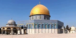 په مسجد الاقصی کې د حرمت د سپکاوي پر پاکستان سخت غبرګون ښودلی دی. د بهرنیو چارو وزارت ویلي چې د اسرایلي مېشتو کسانو پاروونکي اقدامات د نړیوالو قوانینو جدي سرغړونه ده او پاکستان د یو خپلواک فلسطیني دولت غوښتنه بیا تکرار کړې ده