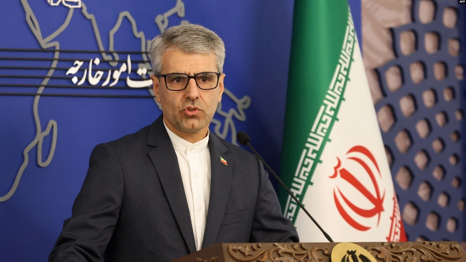 د ایران او امریکا ترمنځ د کړکېچ د کمولو لپاره د پاکستان په منځګړیتوب غیرمستقیمې خبرې اترې روانې دي، چې پکې دواړو لورو د وړاندیزونو په اړه خپل نظرونه تبادله کړي دي