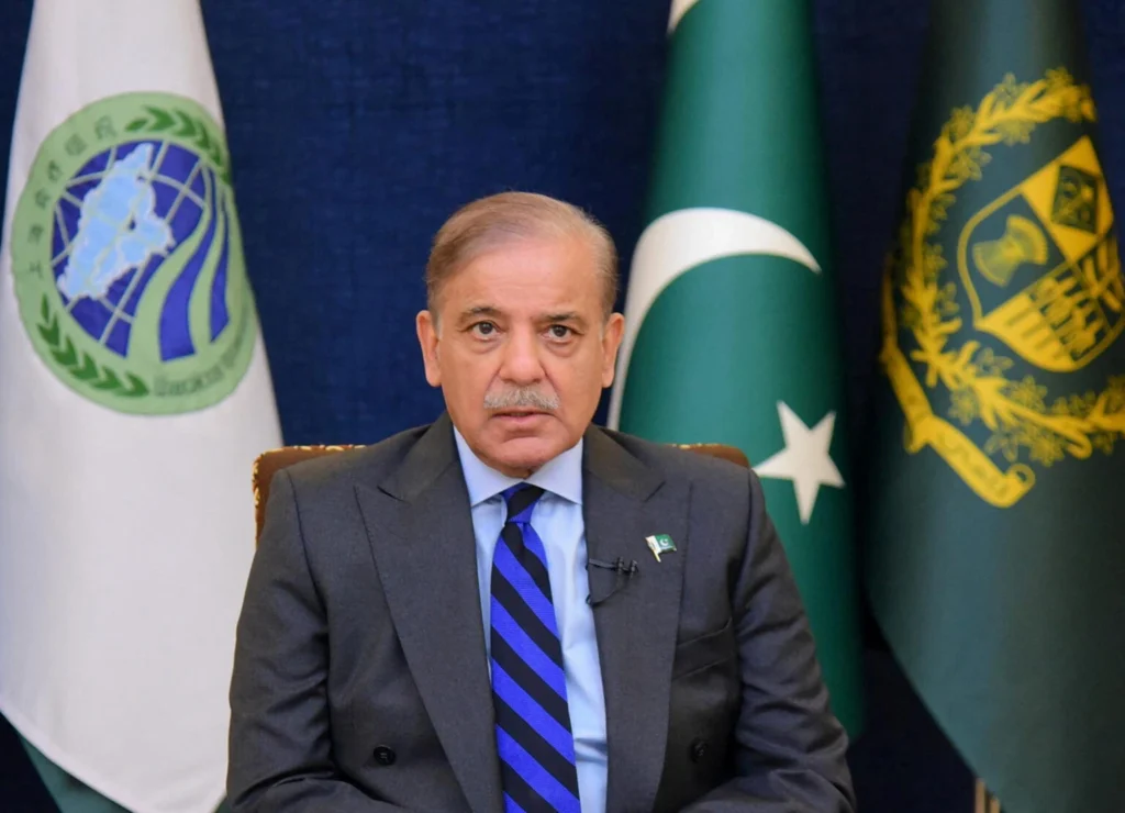 د پاکستان او چین د سفارتي اړیکو د ۷۵مې کلیزې په مناسبت، وزیراعظم شهباز شریف چین ته سفر کوي، چې پکې د سی پیک دوهم پړاو او ستراتیژیکې همکارۍ په اړه د مهمو پرمختګونو تمه کېږي