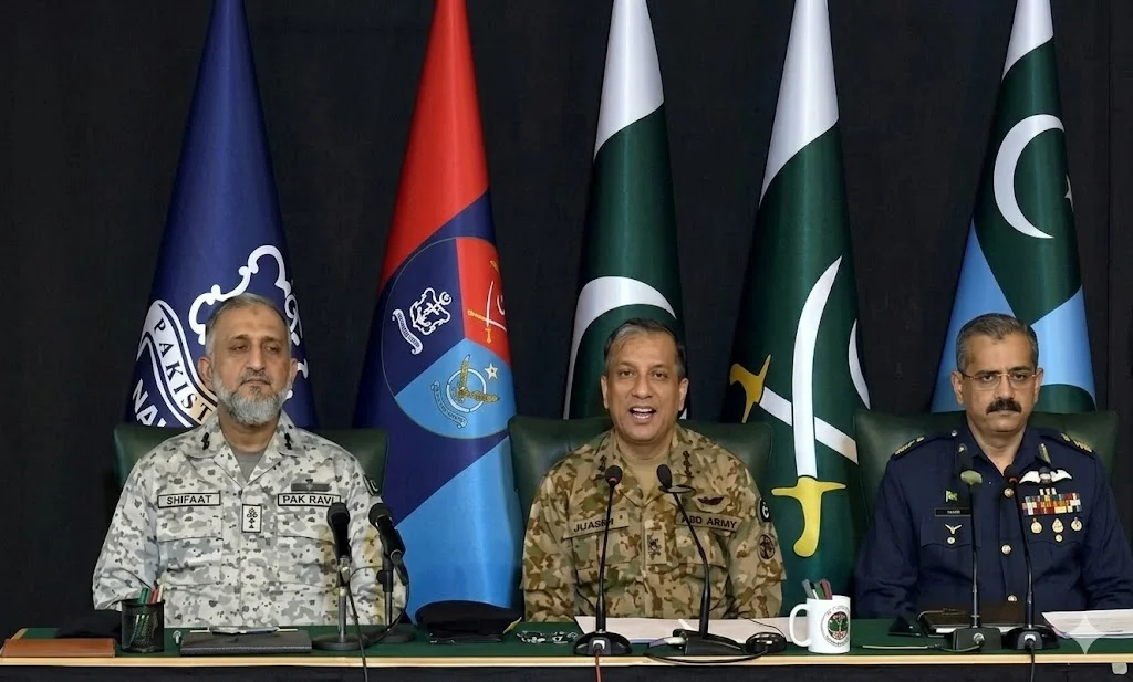 ډي جي آی اېس پي آر وویل، پاکستان په افغانستان کې د ترهګرو شبکو پر ضد عملیات ترسره کړي او د سیمې امنیت ښه کولو لپاره یې ډیپلوماټیک او عملي اقدامات کړي دي