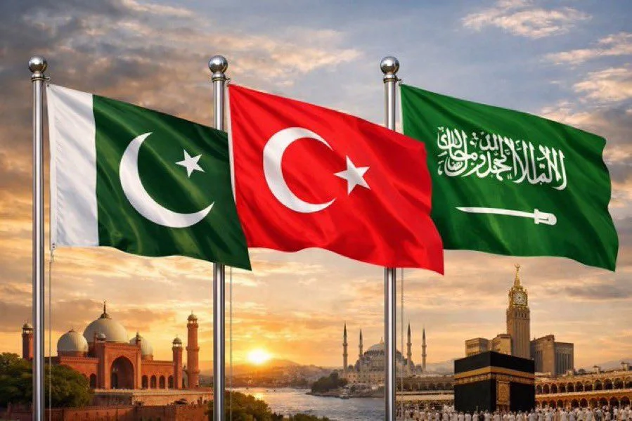 سعودي عرب، پاکستان او ترکی نوی جیوپولیتیک اتحاد نړیوال سیاست کې ګډوډي رامنځته کړې؛ د سعودي او پاکستان دفاعي تړون د دښمنانو لپاره ښکاره خبرداری ګڼل کېږي