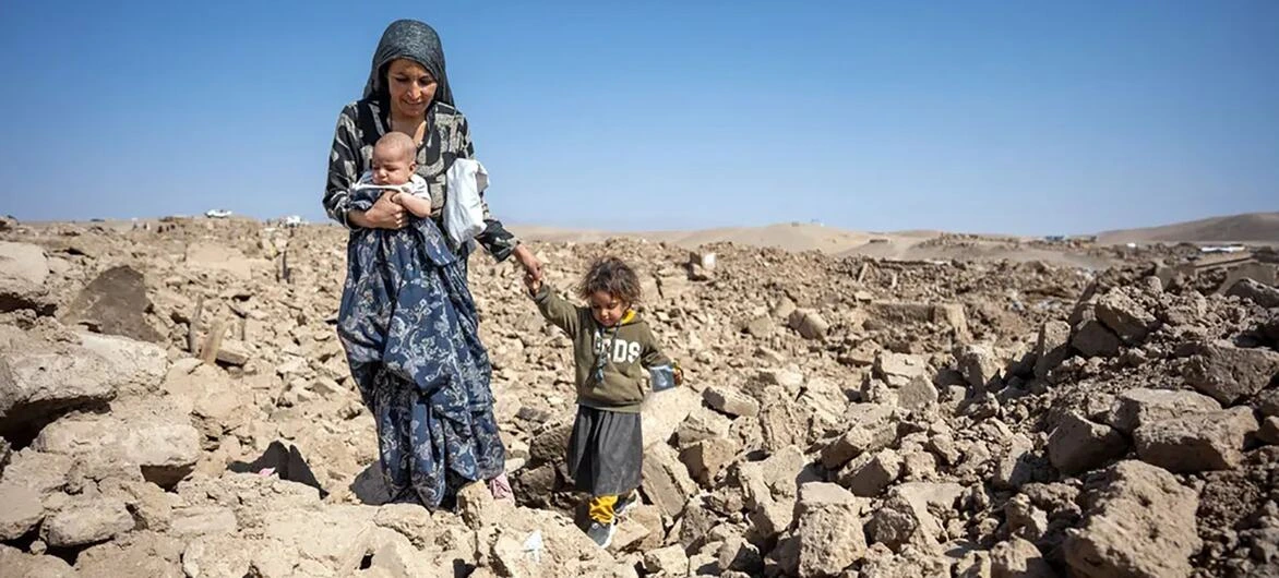 د ملګرو ملتونو په تازه راپور کې څرګنده شوې چې په افغانستان کې د فقر، بې‌روزګارۍ او د نړیوالو مرستو د کمښت له امله اقتصادي بحران نور هم سخت شوی دی